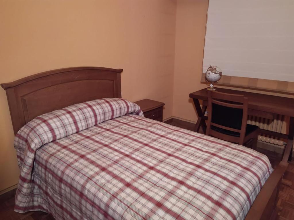 Nice Apartment Don Santiago ซานติอาโก เด กอมโปสเตลา ภายนอก รูปภาพ