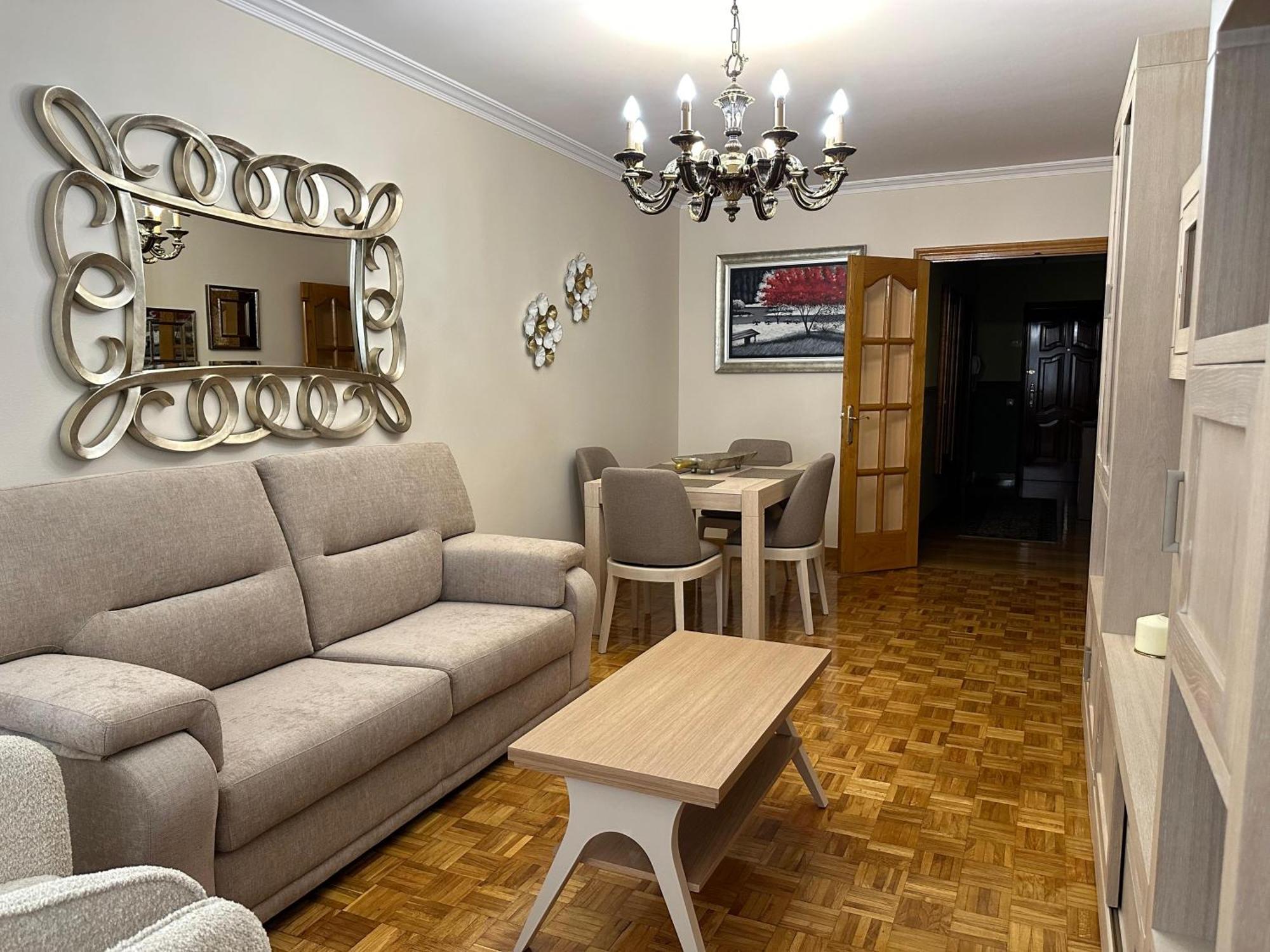 Nice Apartment Don Santiago ซานติอาโก เด กอมโปสเตลา ภายนอก รูปภาพ